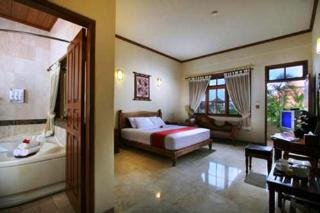Room thumbnail 3