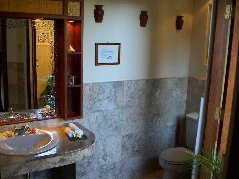 Room thumbnail 6