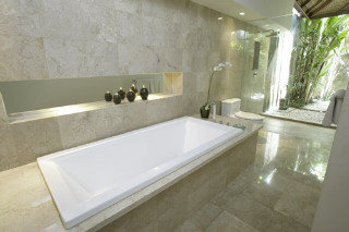 Room thumbnail 4