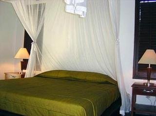 Room thumbnail 3