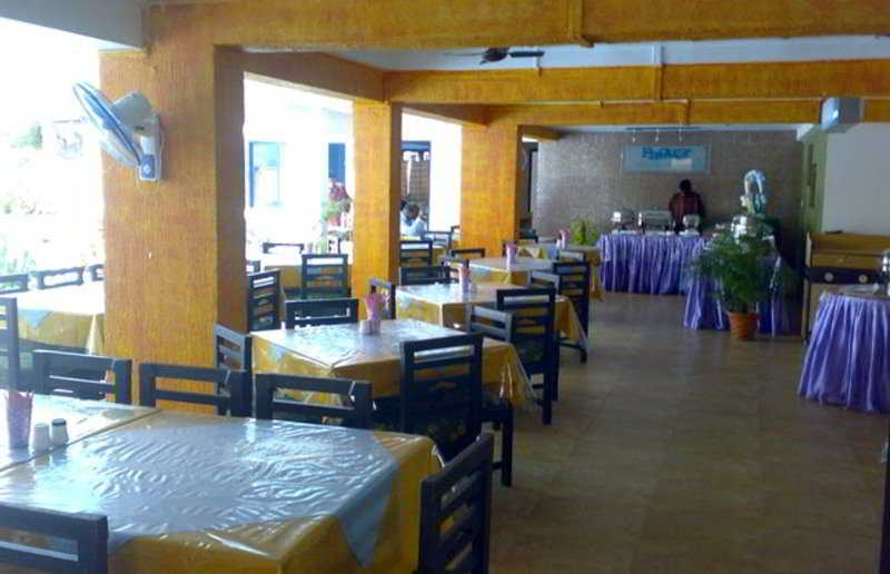 Restaurant
 di Alor Holiday Resort