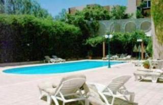 Pool
 di Carlton Damascus