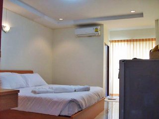 Room thumbnail 1