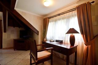 Room thumbnail 7