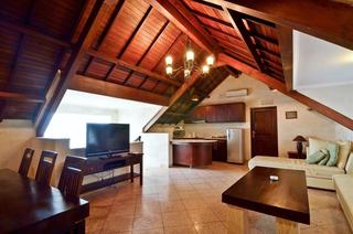 Room thumbnail 8