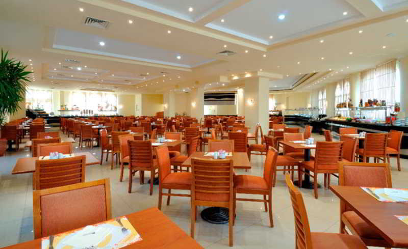 Restaurant
 di Tropicana Azure Club