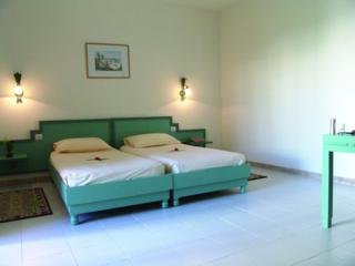 Room
 di Omar Khayam