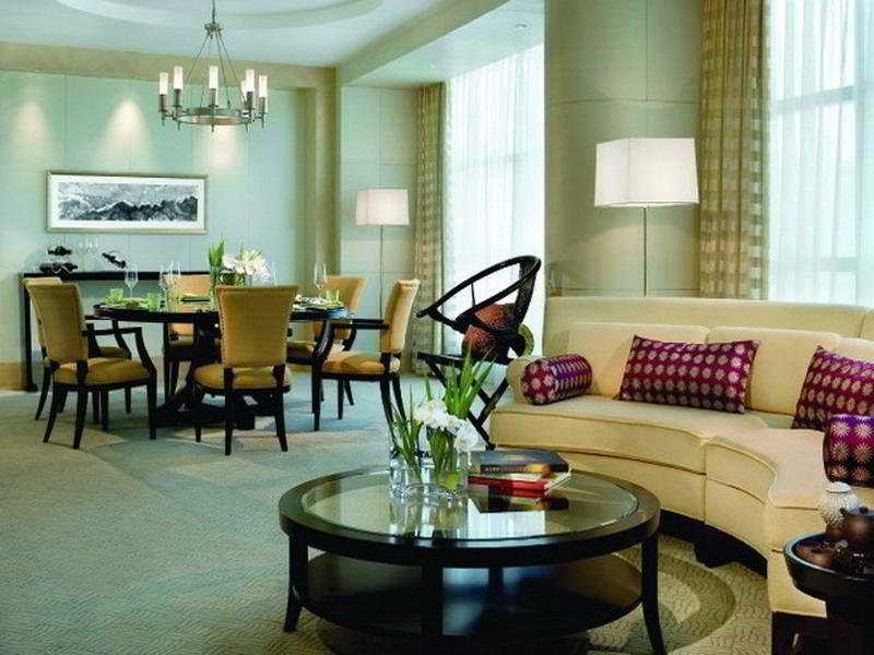 Room
 di The Ritz-Carlton, Financial Street
