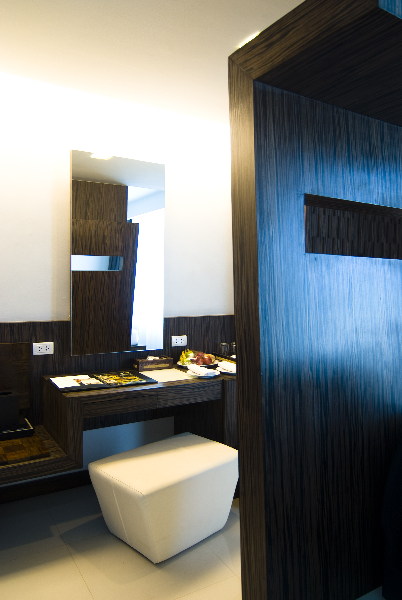Room thumbnail 32