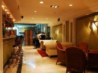 Bar
 di Hispanos 7 Suiza Apartament-Restaurant