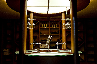 Bar
 di Hispanos 7 Suiza Apartament-Restaurant