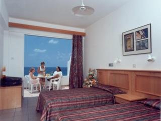 Room
 di Corallia Beach Apts