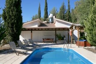 Pool
 di Z&X Holiday Villas