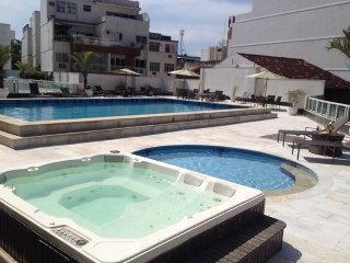 Pool
 di Royalty Barra