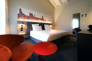 Room Room