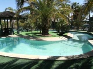Pool
 di Desert Palms Resort