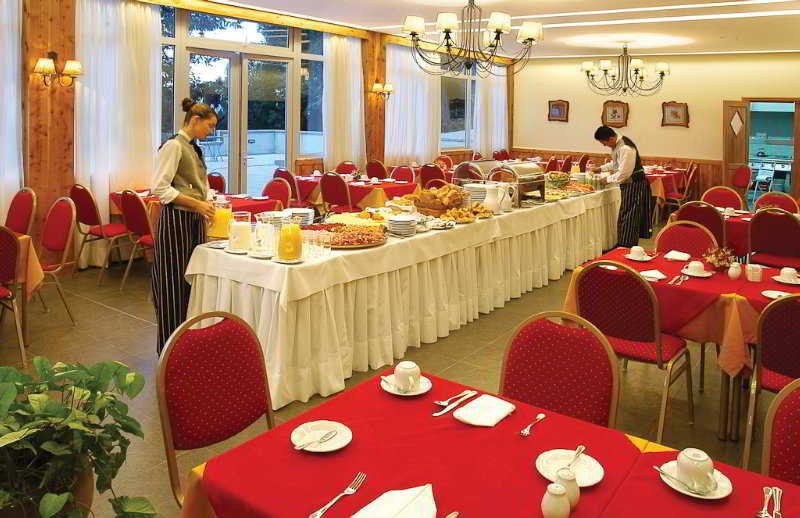 Villa Huinid Lodge - Restaurant