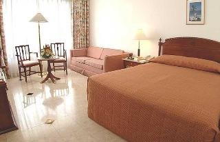 Room
 di The Kingsbury