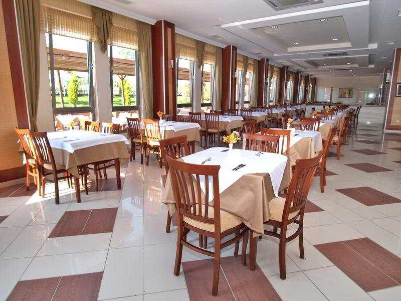 Restaurant
 di Club Side Coast