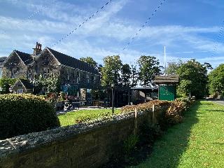 Tong Park Hotel