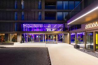 Yotel Geneva Lake