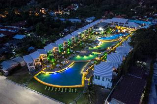 Vannee Golden Sands Beachfront Resort