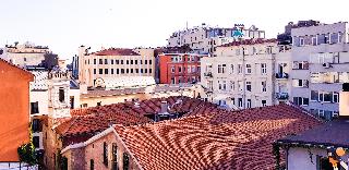 Casa Rosa Suites