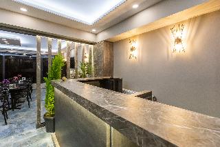 Ria Suites Hotel