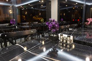 Ria Suites Hotel