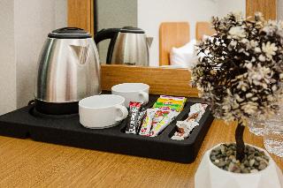 Ria Suites Hotel