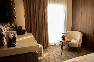 Monalisa Hotels