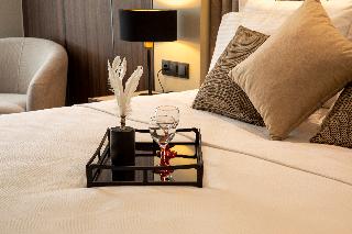 Monalisa Hotels