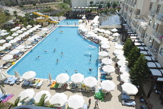 Pool
 di Diamond Beach Hotel