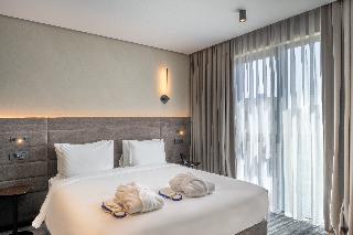 Room Room