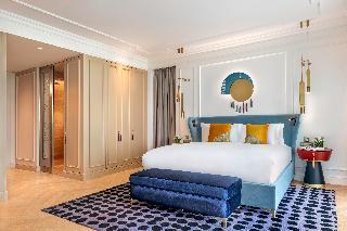Room Room