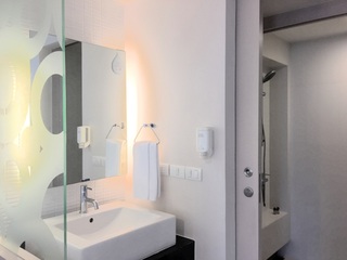 Room thumbnail 18