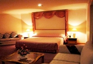 Room thumbnail 2