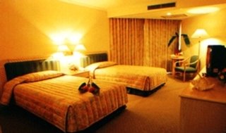 Room thumbnail 3