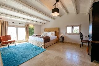 Room Room