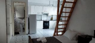 Perissa Art Villa - Kitchen & Washing Machine