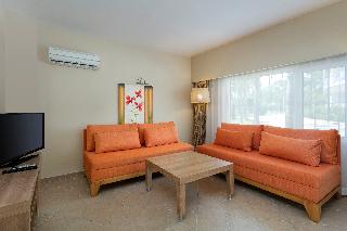 Family Room Superior Garden View