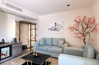 Athens Ivy Suites
