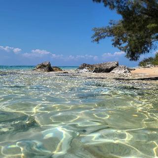 Coral Harbour Beach House And Villas
