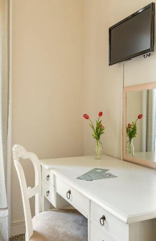 Room Room