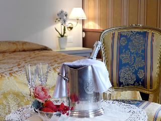 Room Room