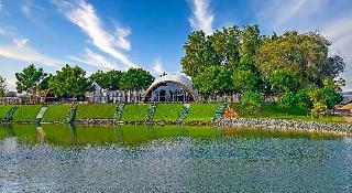 Nirvana Retreat