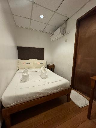 Standard Room (1 Double Bed)
