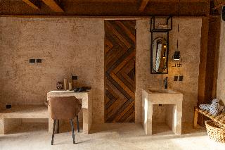 Awa Hotel Boutique