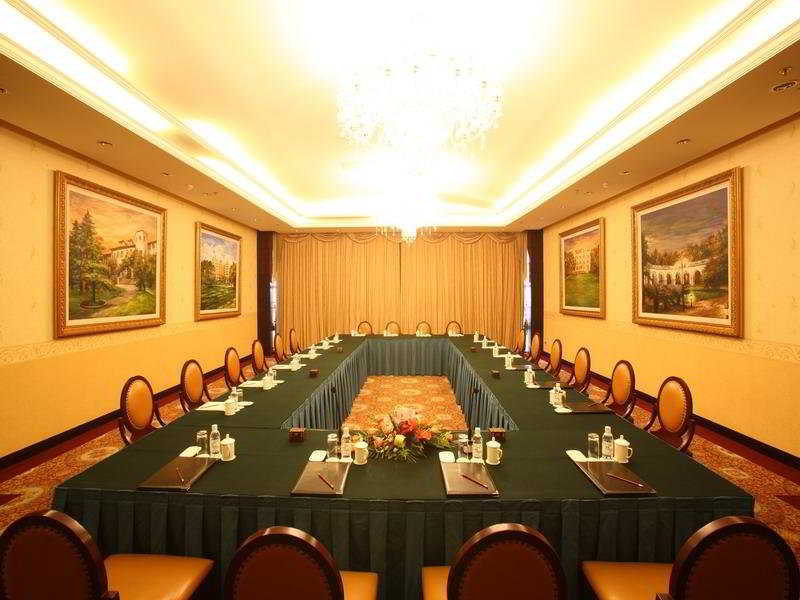 Conferences
 di Anting Villa
