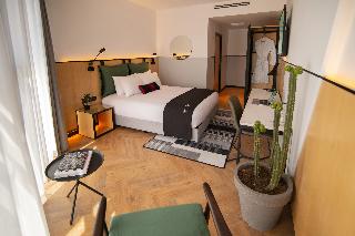 Room Room